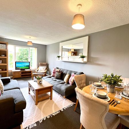 Spacious 2 Bed-Flat In Glasgow City - Free Parking Buitenkant foto