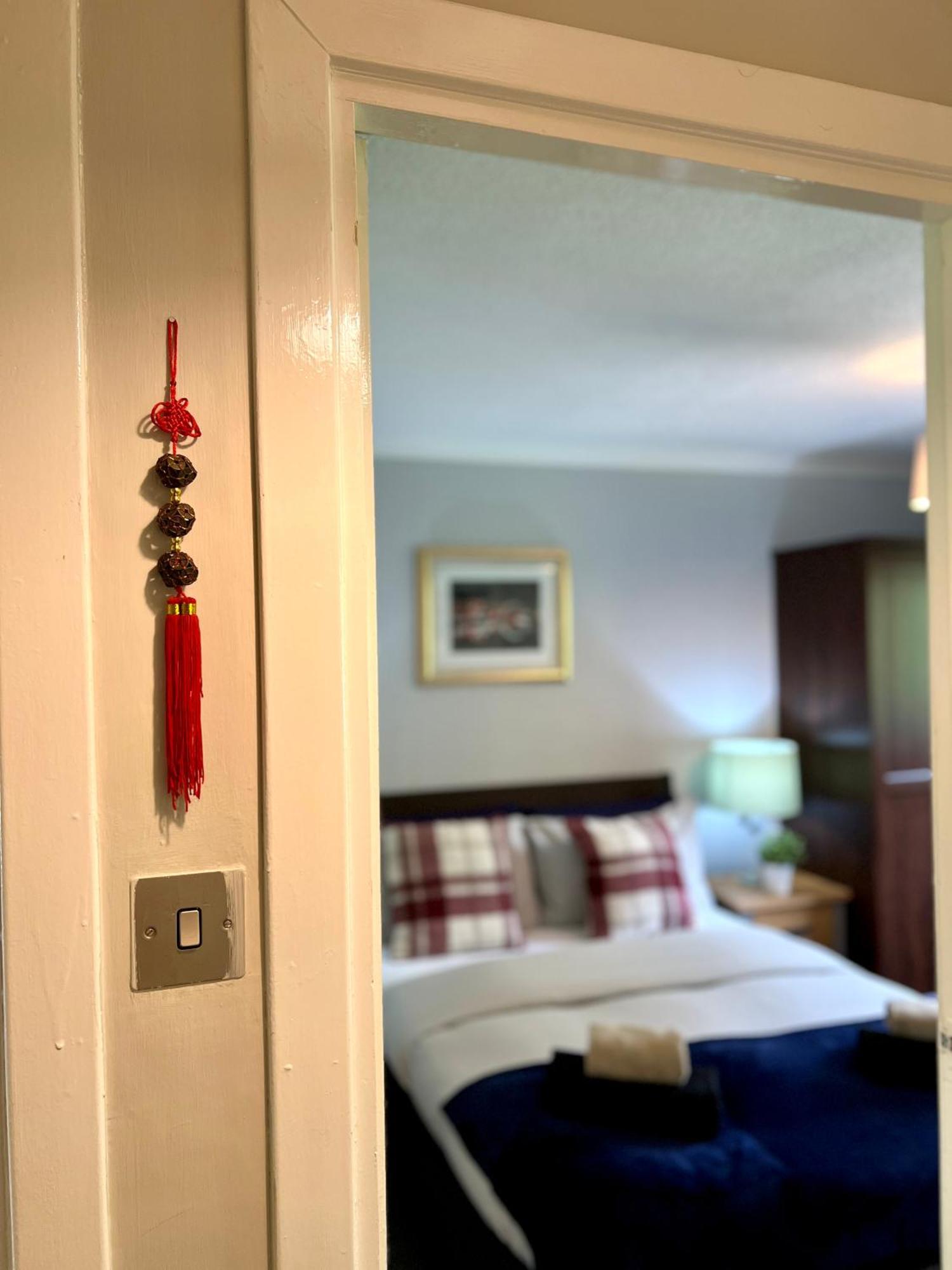 Spacious 2 Bed-Flat In Glasgow City - Free Parking Buitenkant foto